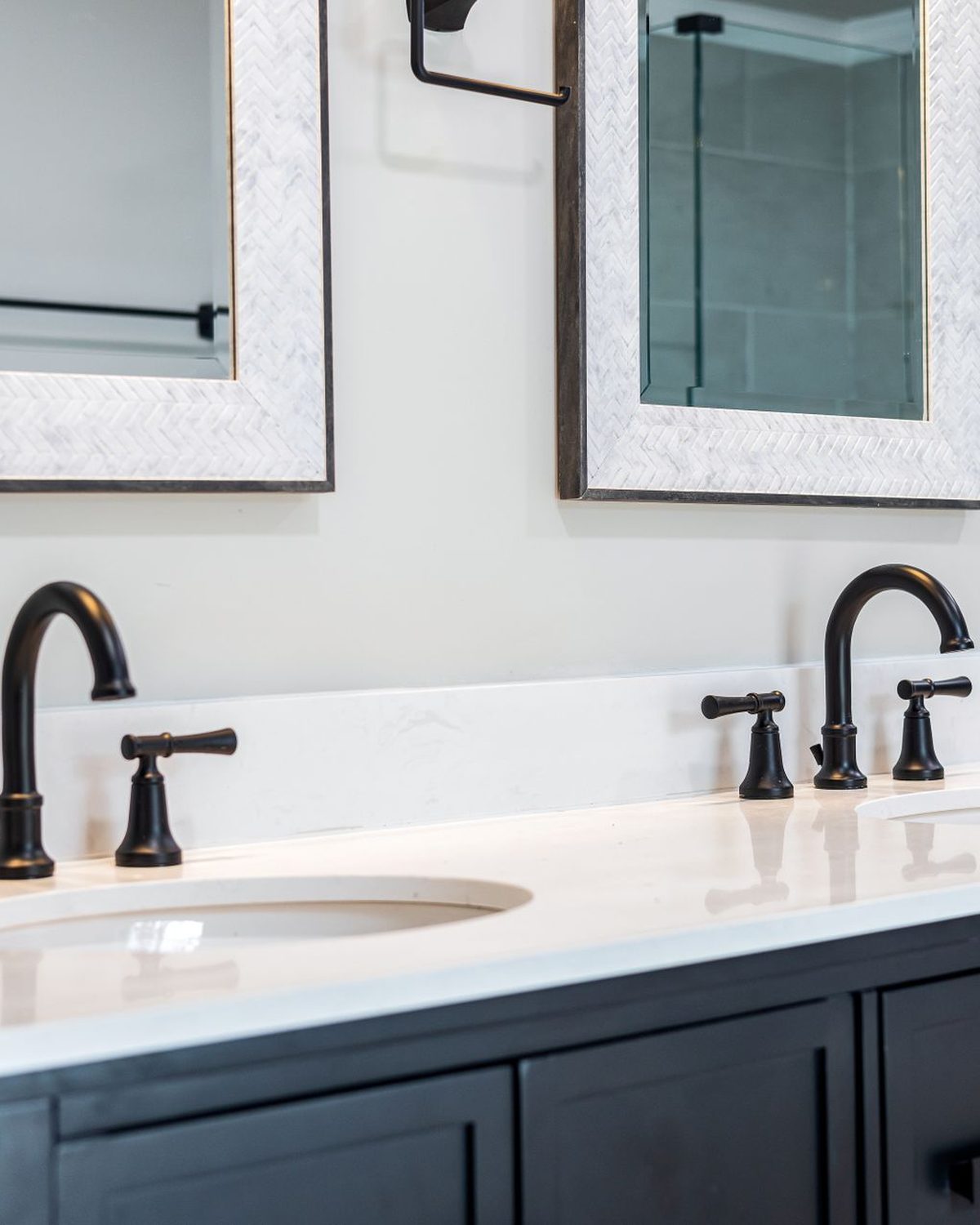 Double sink with two black taps